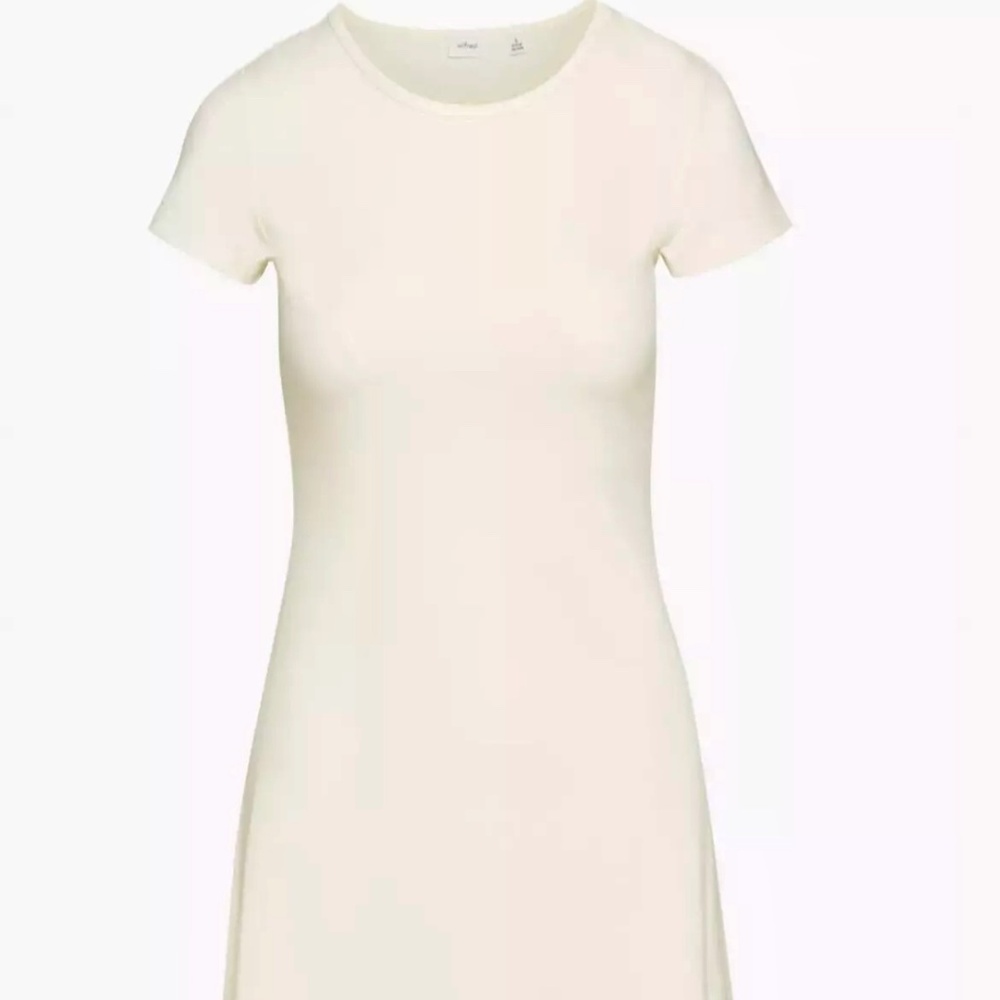 Aritzia Wilfred Companion Tshirt Dress